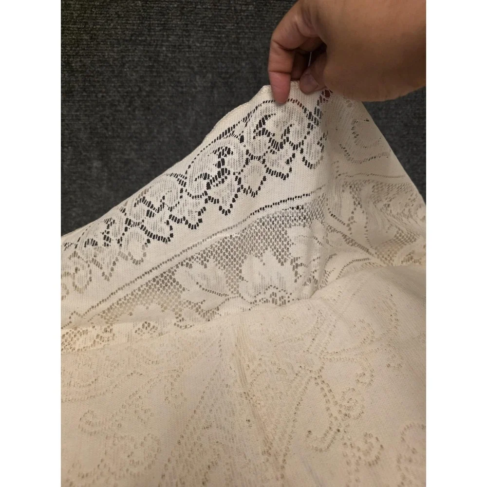 Quaker Lace Tiffany Tablecloth‎ 70x90 Oval Floral Lace Beige Cotton Blend Dining